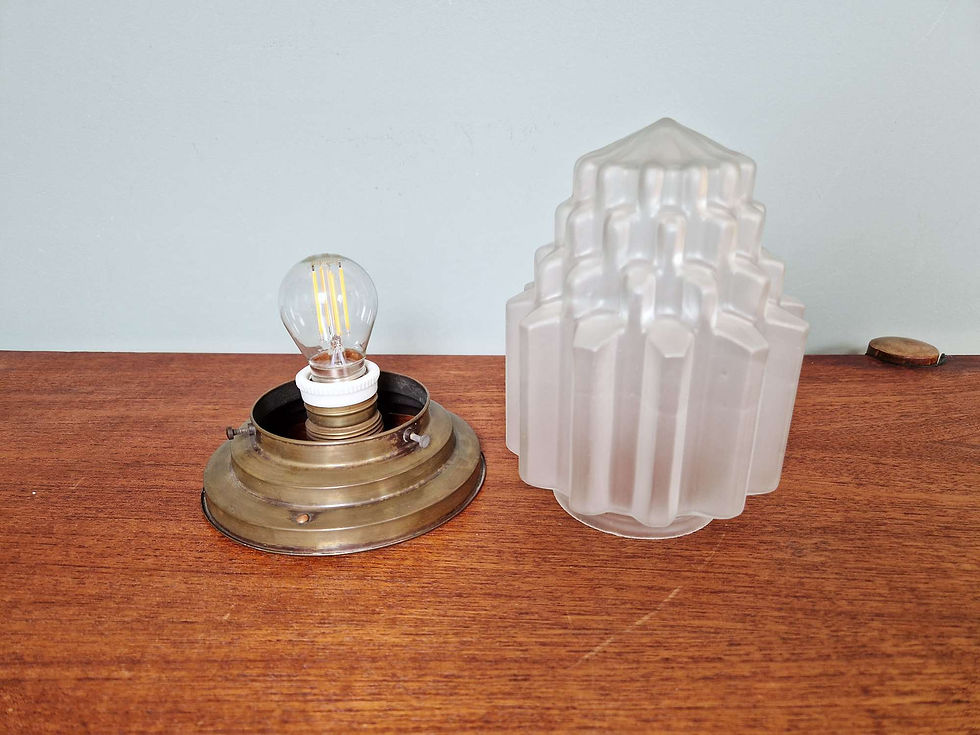 Miniature : Plafonnier Art Déco Skyscraper en verre satiné, années 1930