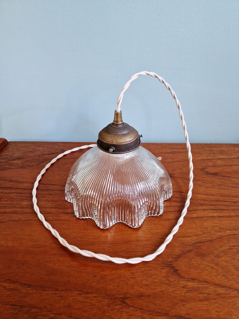 Miniature : Suspension Art Déco en verre rainuré transparent, 1920-30