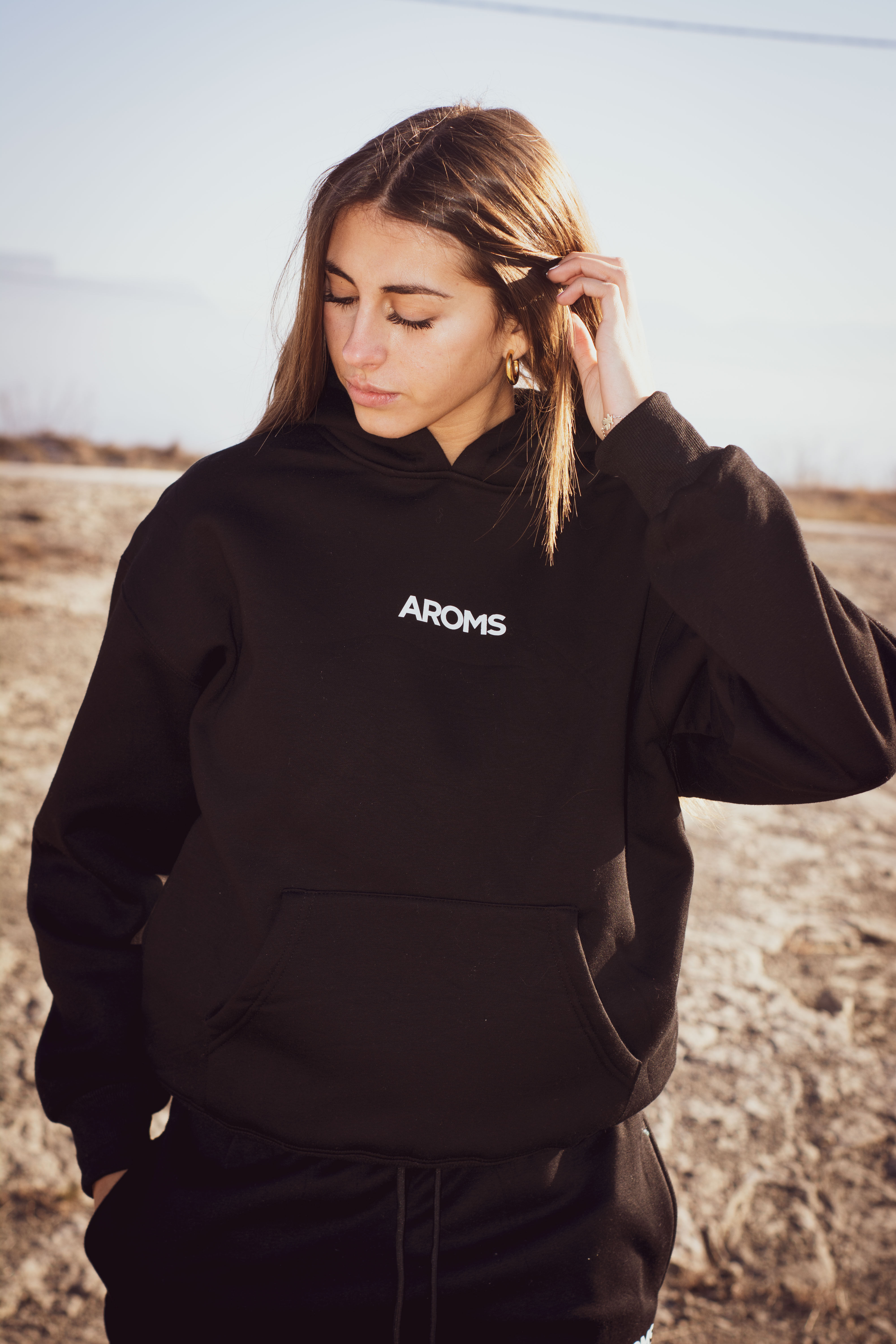 Essential Hoodie - Black
