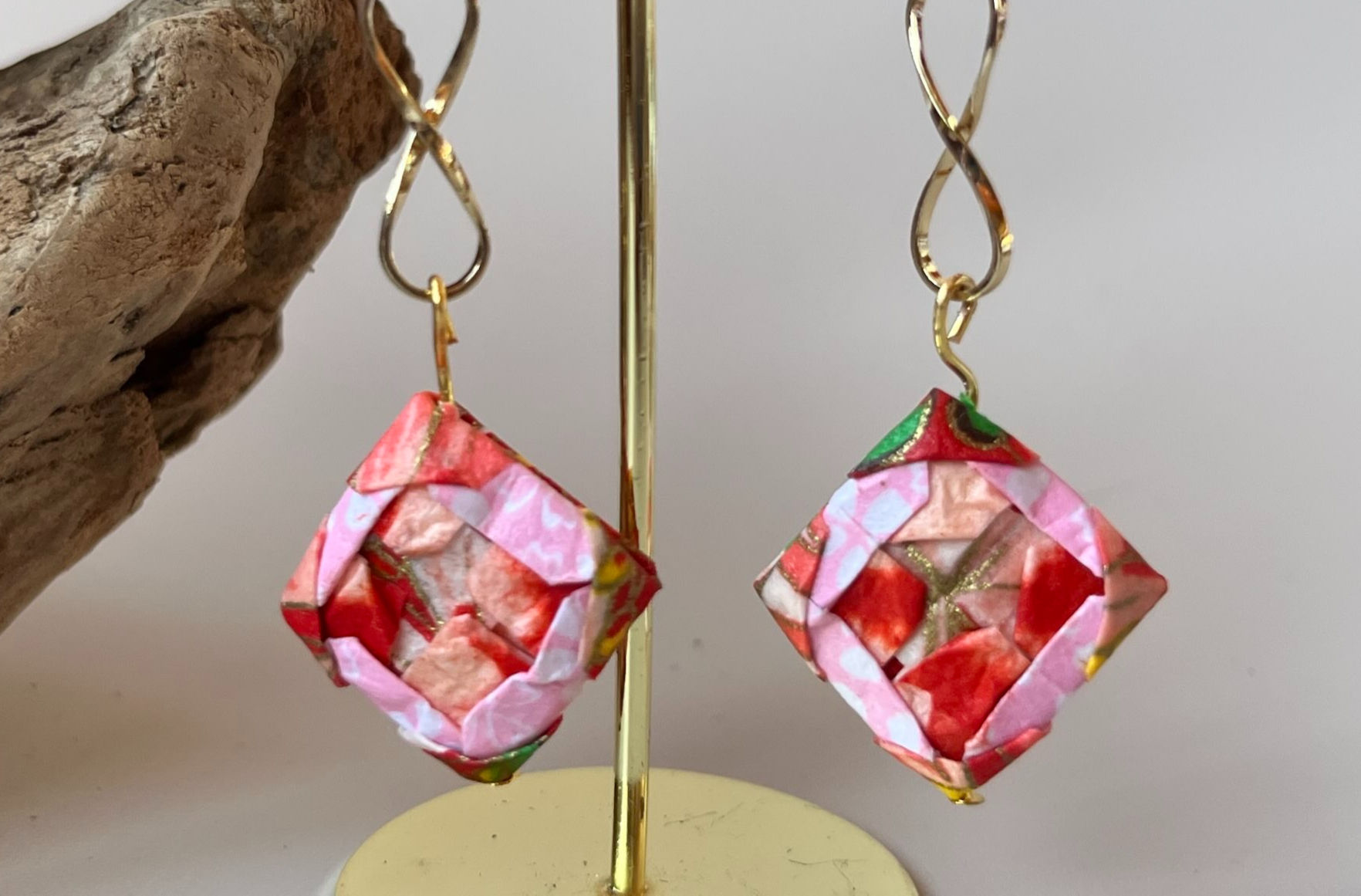 Japanese Washi Origami Earrings "Rose color tile"