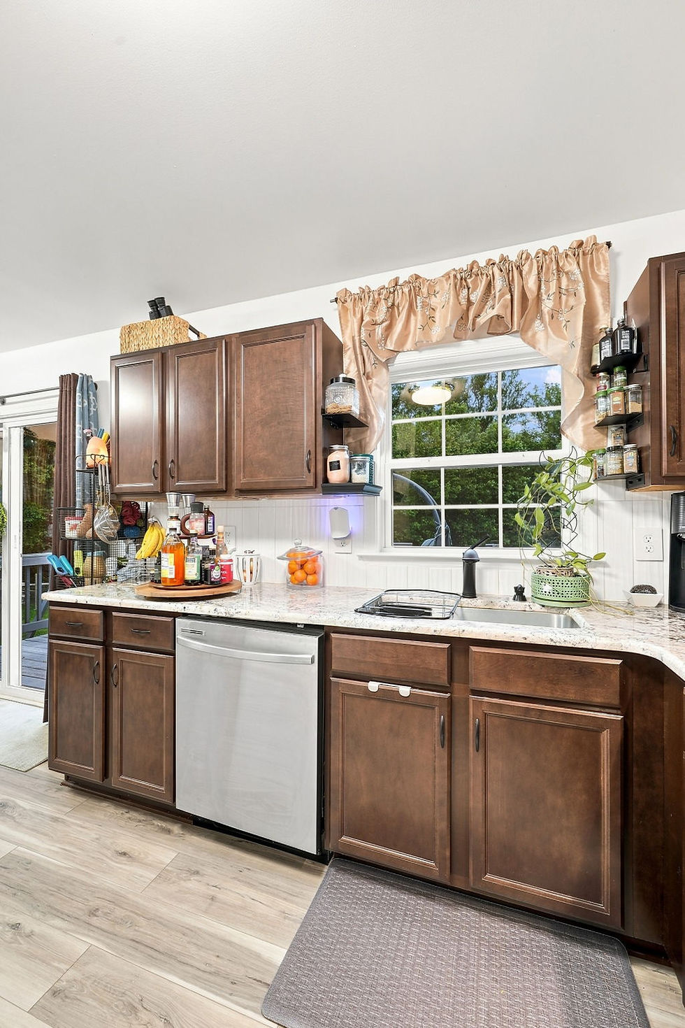 Vertical kitchen shot from a Bumpass VA listing