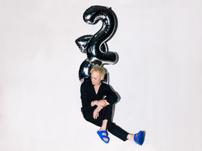 Embrace life with Sam Himself's album track "Heartland"