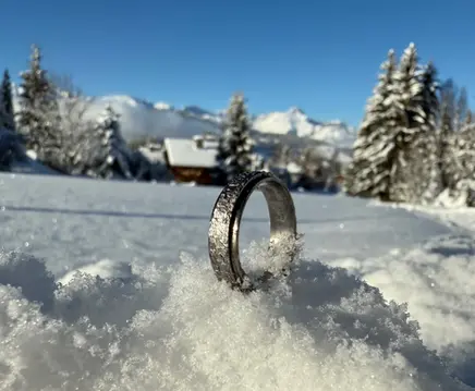 Alliance en Tantale pur (Ta999) STRADALE S5 Cristal 50 dans la neige