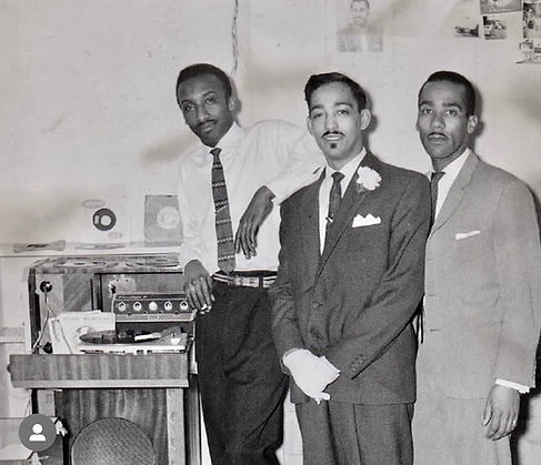 3 guys planetone.JPG