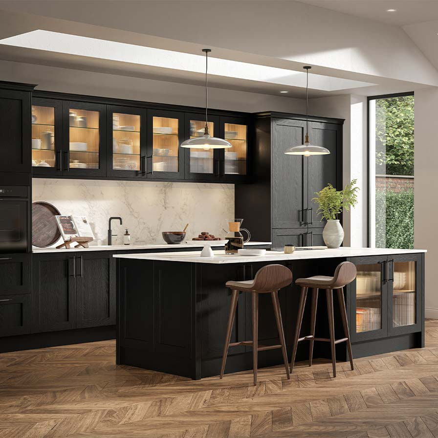 black-shaker-kitchen-01.jpg