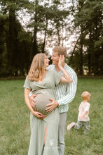 Relaxed family photography in Sevilla with authentic connection.