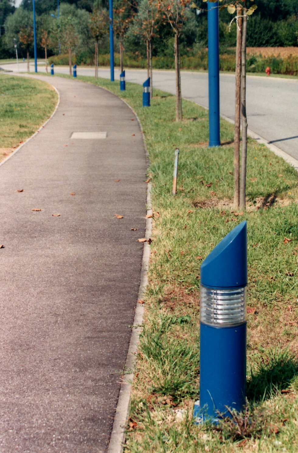 Bollards, ELTE
