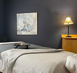 massage_room.jpg
