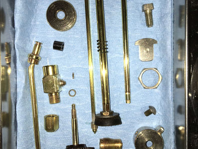 Coleman 220 Slant Lantern 2 29 磨き上げ開始。