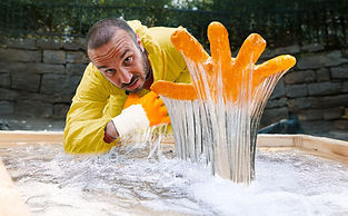 "Sosyal medyada iz bırakan içerikler oluşturun."