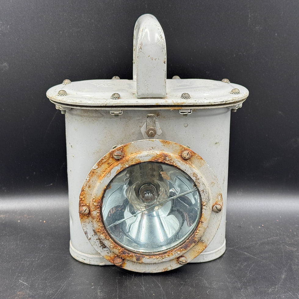 WW2 US Navy latern Delta Type K-10A