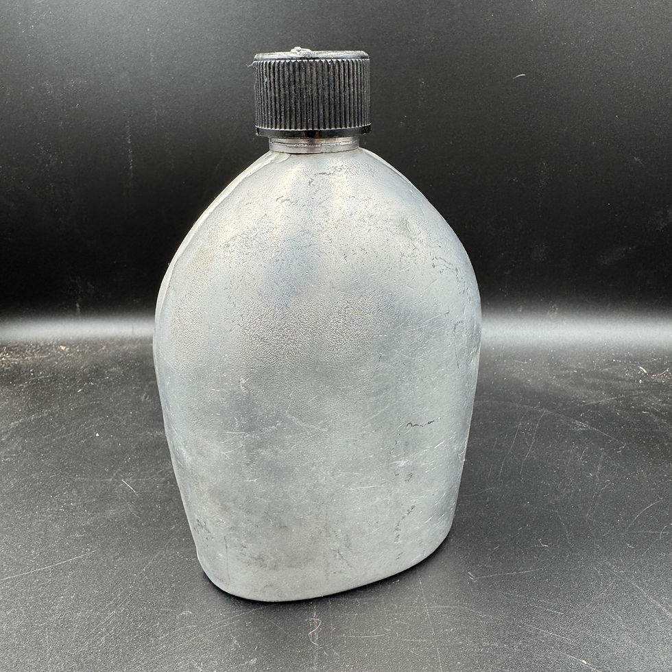 WW2 US canteen 1945