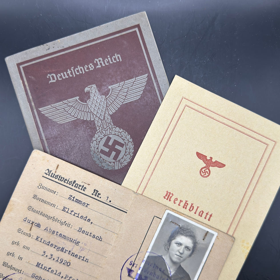 Arbeitsbuch + Ausweiskarte Kindergärtnerin NSDAP