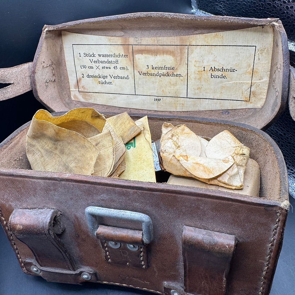 German WW2 DRK Medic Pouch with Supplies
