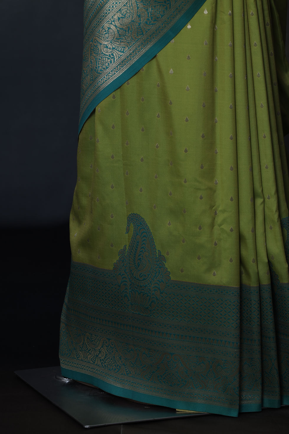 Thumbnail: Power weave pattern detail on pear green art silk saree