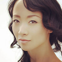 Zhong-Jing Fang Headshot.jpeg