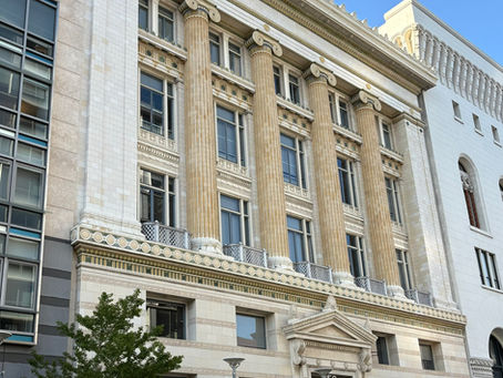 A building with classical columns in San Francisco