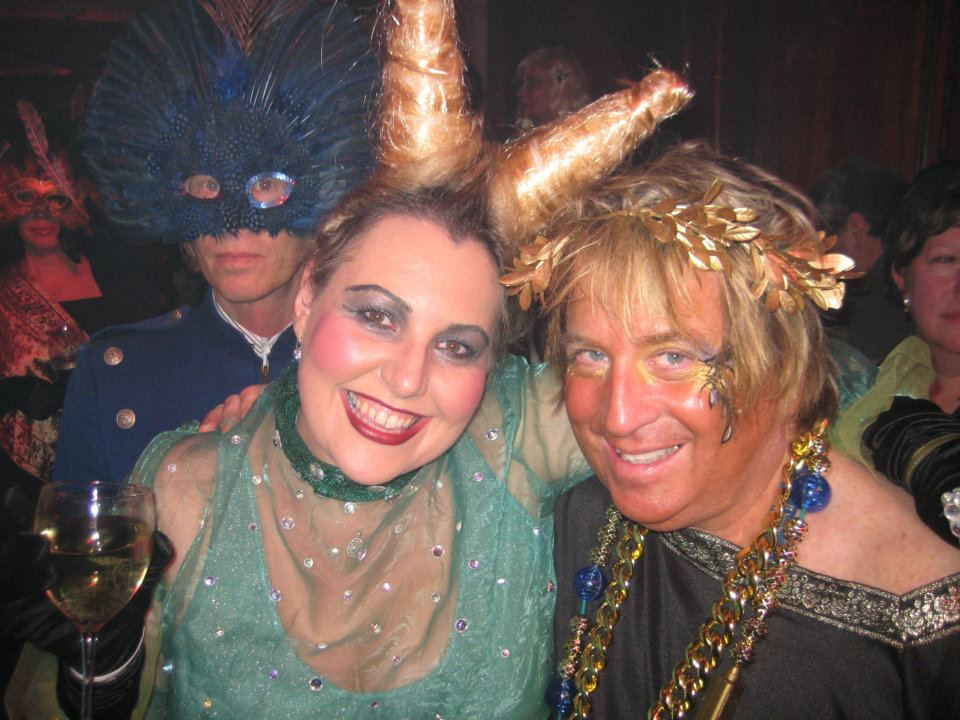 302380_2648345930595_1266288007_n