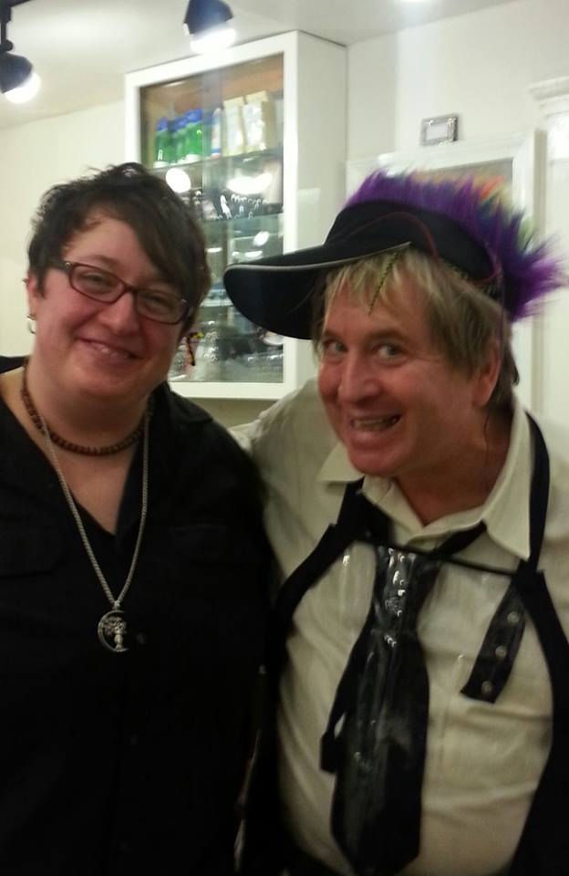 971066_10200479973952247_2069422978_n