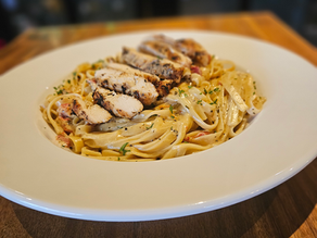 This Dallas Restaurant Might Have the Funniest Dining Experience in DFW