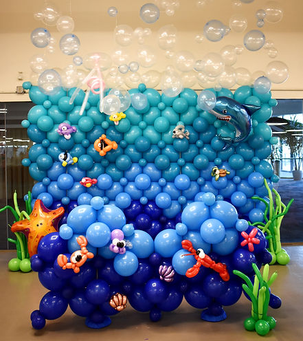 Under the Sea Balloon Wall by Eye Candy Balloons