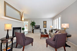 1113_aspen_drive_MLS_HID842797_ROOMlivingroom2.jpg