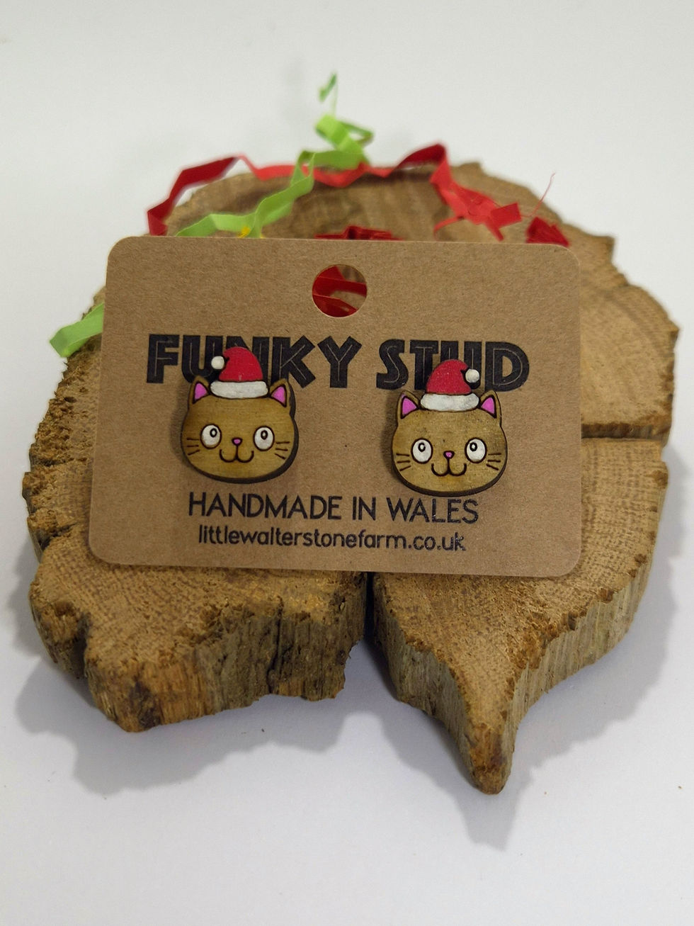 Cat with Christmas Hat Studs