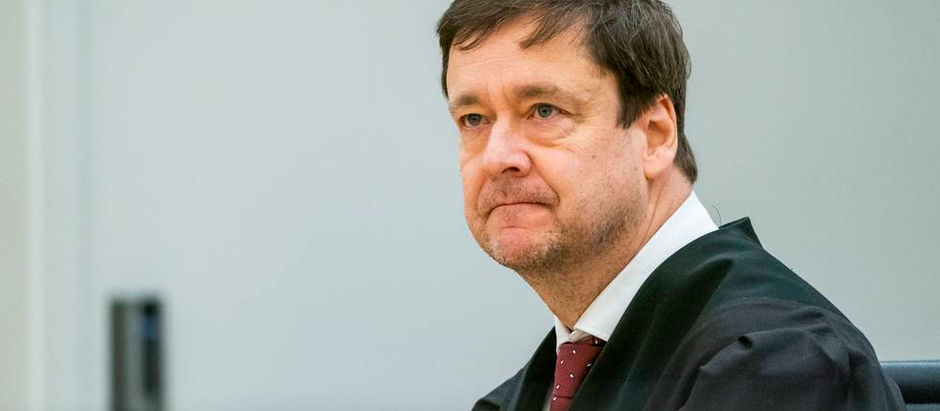 Fem spørsmål med advokat John Christian Elden