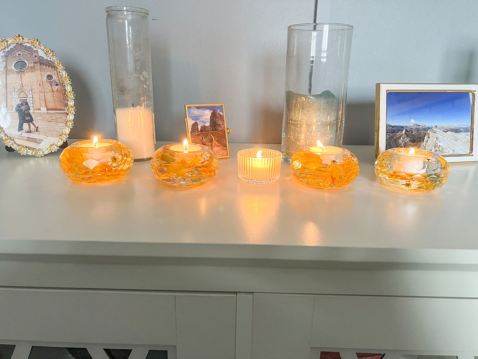 Thumbnail: Faceted Tea Light Candle Holder