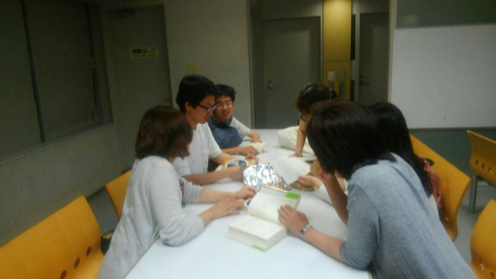 みんなで楽しく議論します。