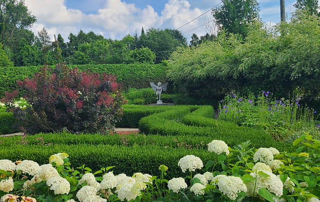 Jardin des Fées 2.jpg