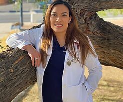 Jacquline_Hernandez_DVM_Veterinarian.jpg