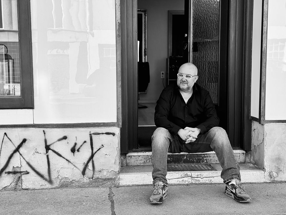 Ich freue mich auf deinen Besuch in meinem Salon in Wien-Neubau.