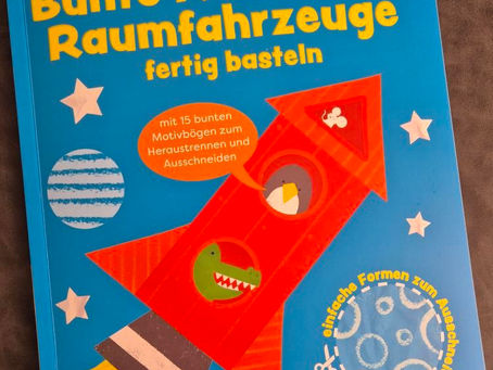 [Buchrezension] Kleine Kreativ-Werkstatt: Schere, Kleber, los! Bunte Raketen und Raumfahrzeuge fertig basteln, [Hersteller] Usborne Verlag