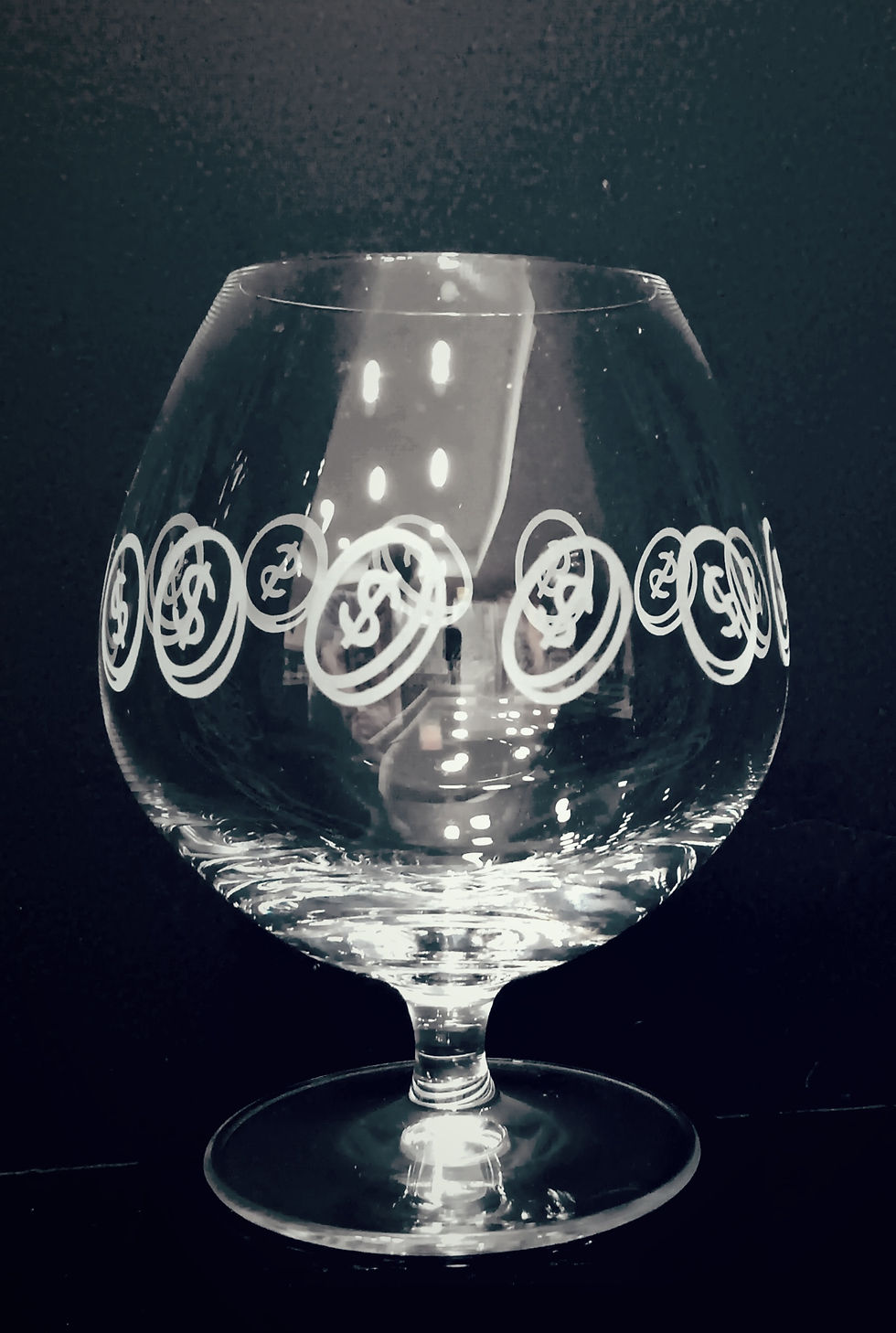 Thumbnail: Etched crystal snifter with coin border