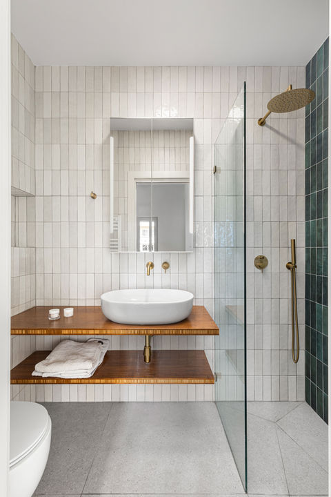 Interior Architecture in Jerusalem | En-suite shower | Interior Design by Diana Weininger
