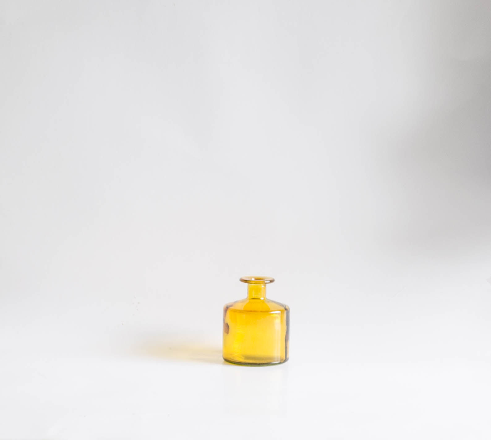 Garrafa Old P amarela