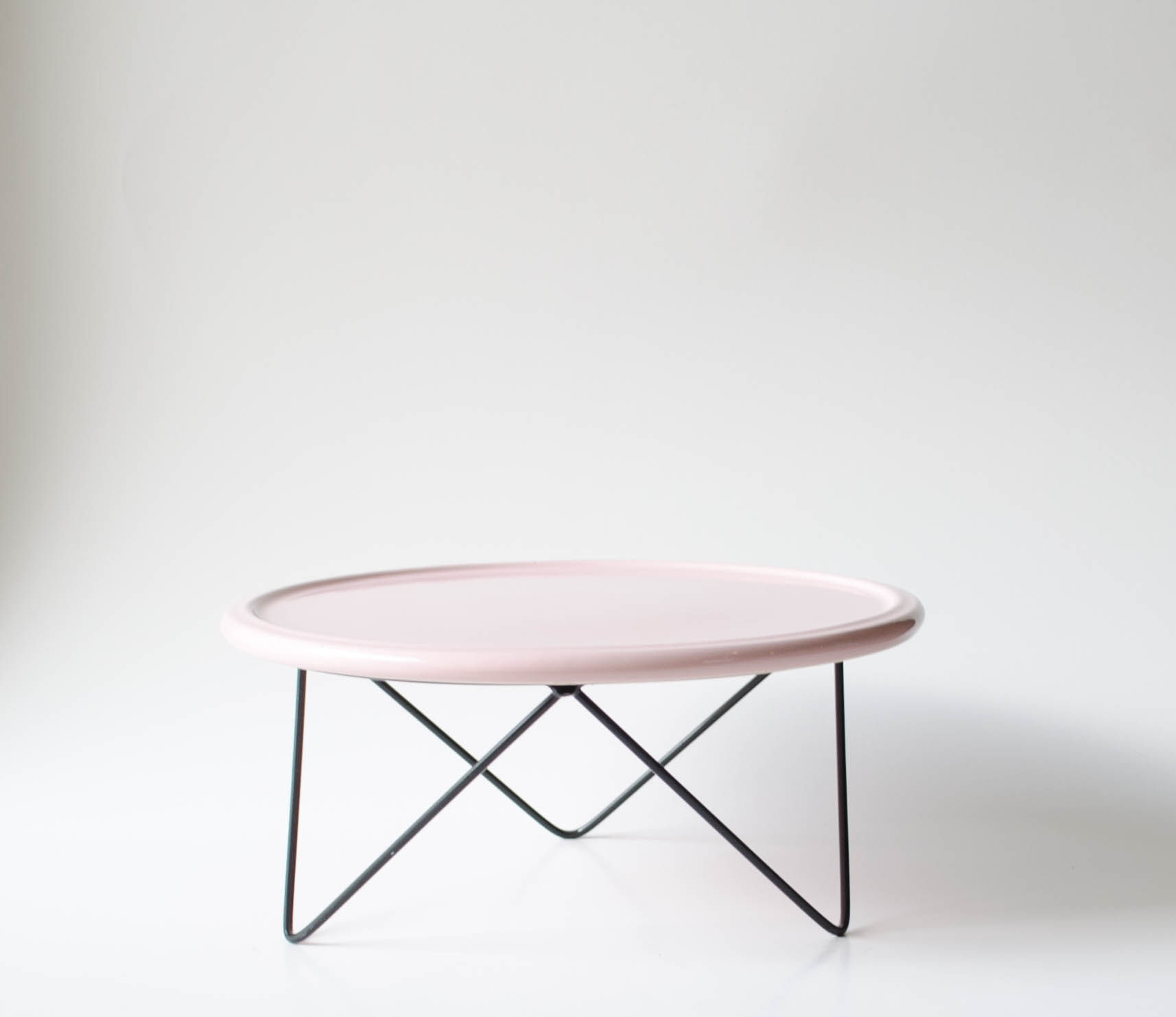 Prato Disco rosa suporte baixo preto