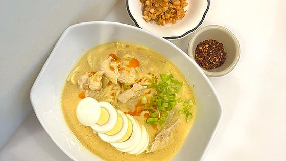 ★ SP2. Ohn-no Kauk Swe (Chicken noodle soup with coconut milk)