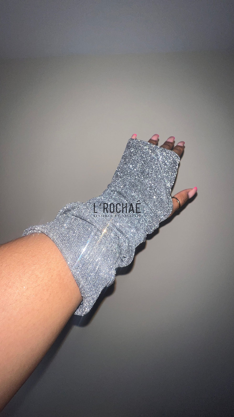 Thumbnail: Shungite - Silver LONGLINE Glitter Gloves - L’Rochaé