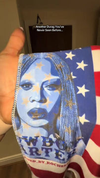 Thumbnail: Cowboy Carter USA Striped - Drawn & Handmade Custom Durag - L’Rochaé