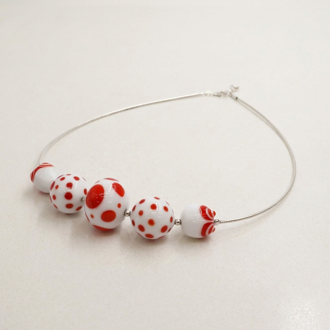 Dot Flow Necklace