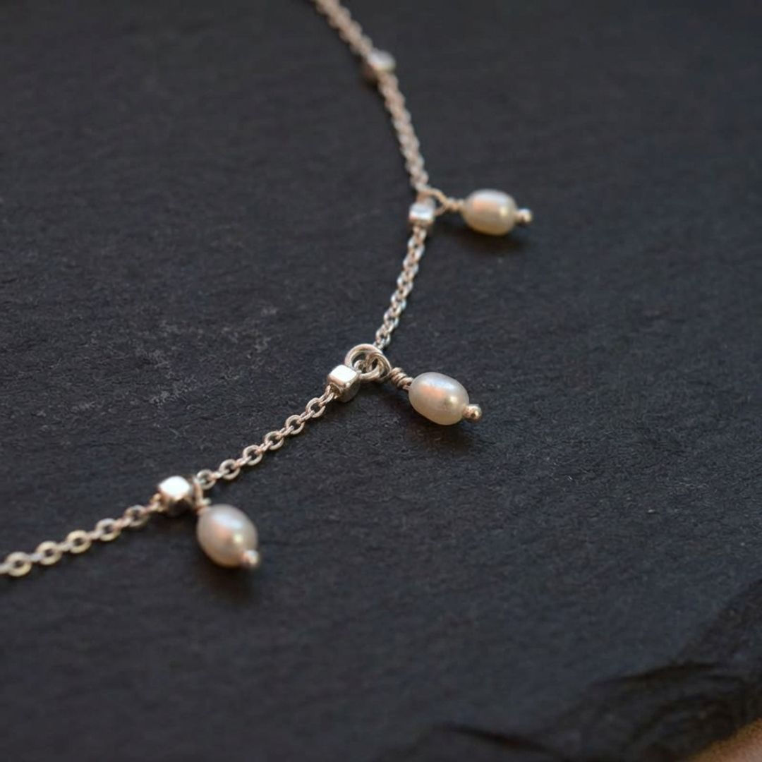 Pistacia Pendants Necklace