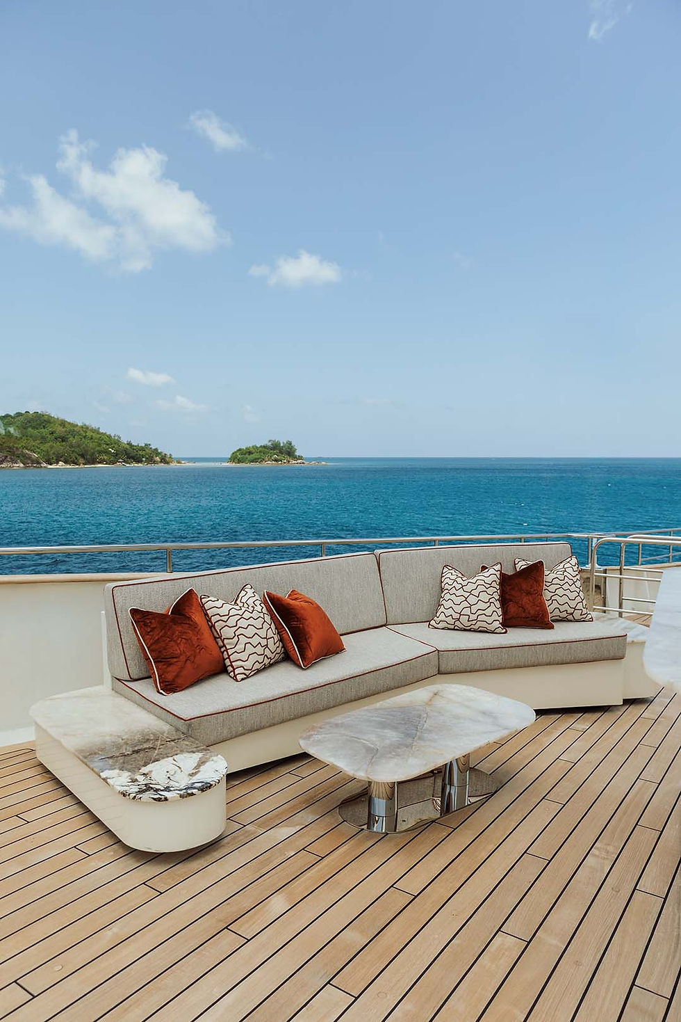 aqua-lares_sun-deck-lounge-bar_031