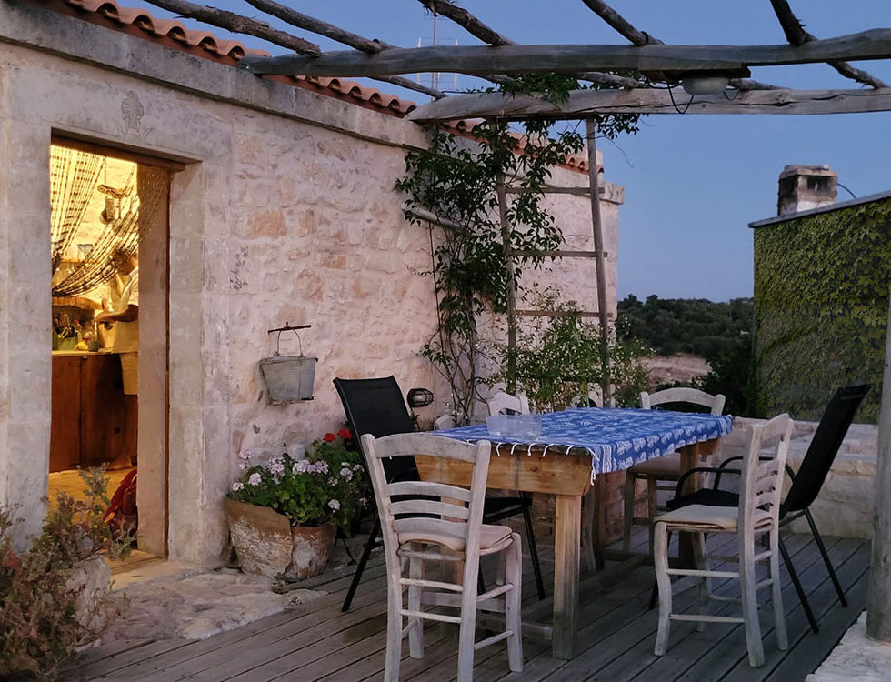 Balcony, Blue Daisy House