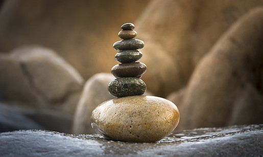 balance-3356548_1280.jpg
