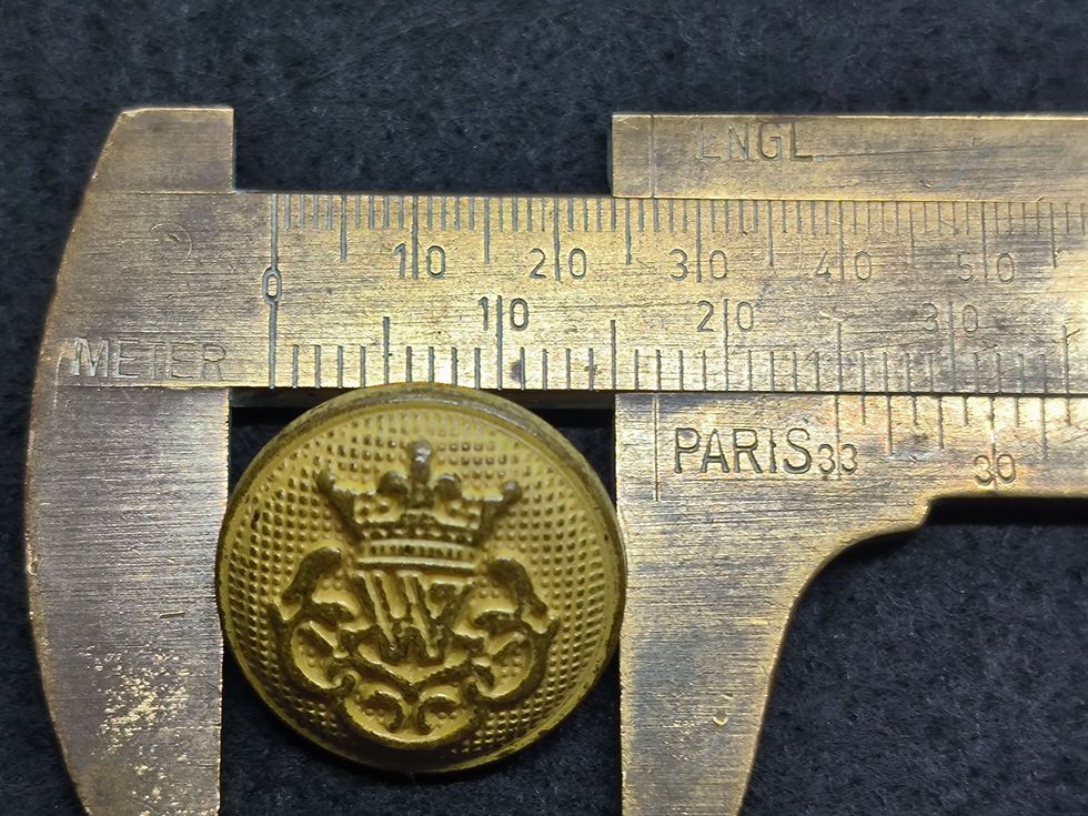 Miniatura: Boton Dorado Corona