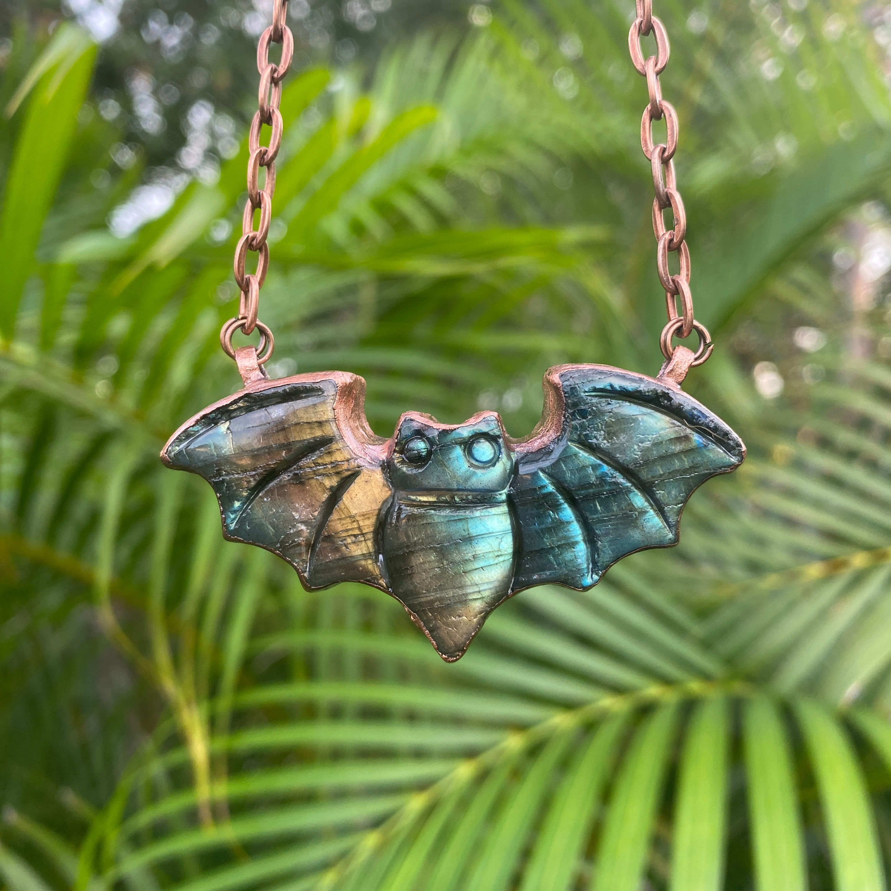 Chonky Labradorite Bat