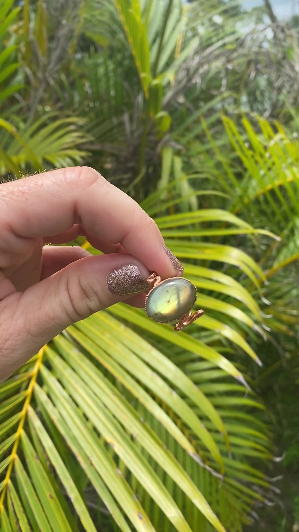 Thumbnail: Labradorite - Size 8.5