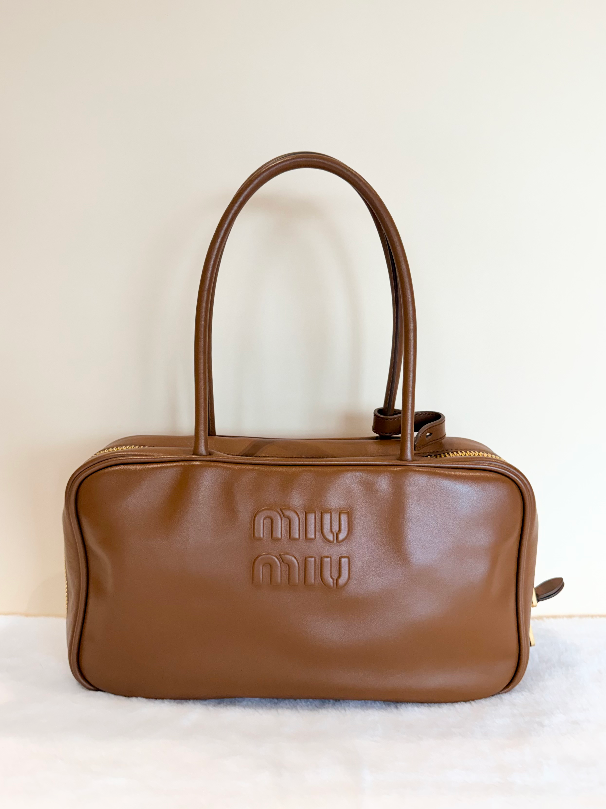Miu Miu Beau top handle bag medium